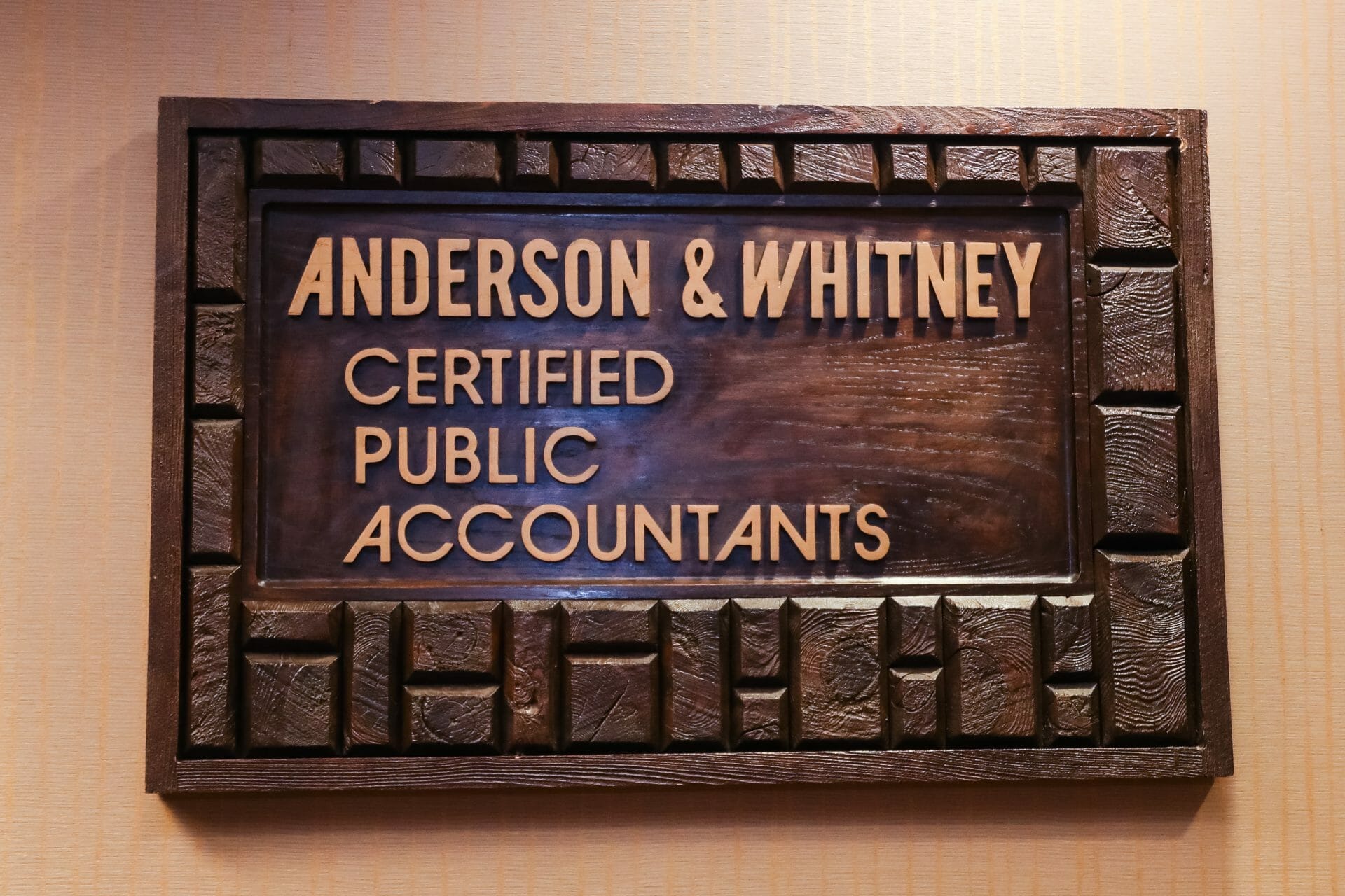 anderson & whitney certified public accountants sign